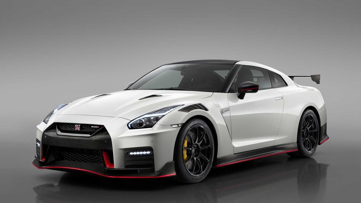 nissan gt-r 2019