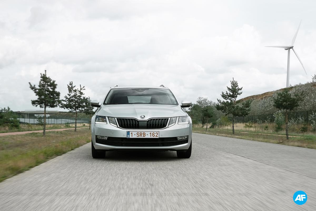 Skoda Octavia Combi G-TEC rijtest aardgas CNG review