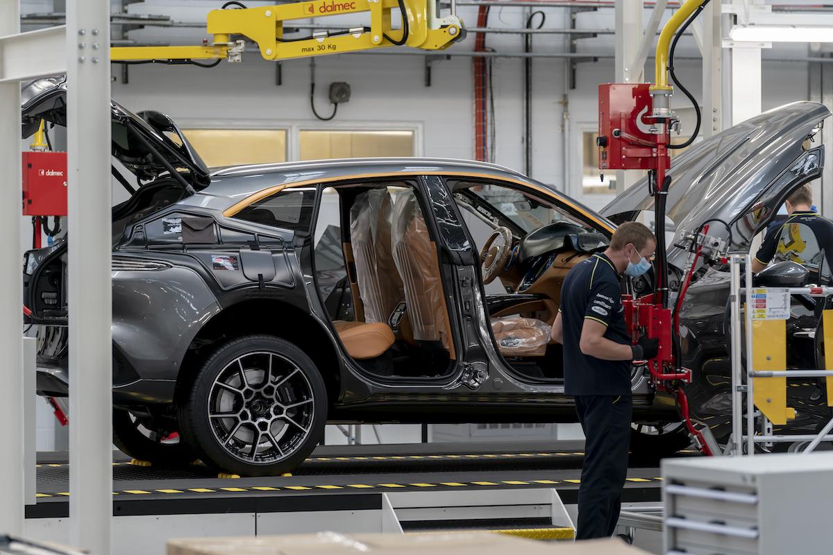 Aston Martin DBX productie start