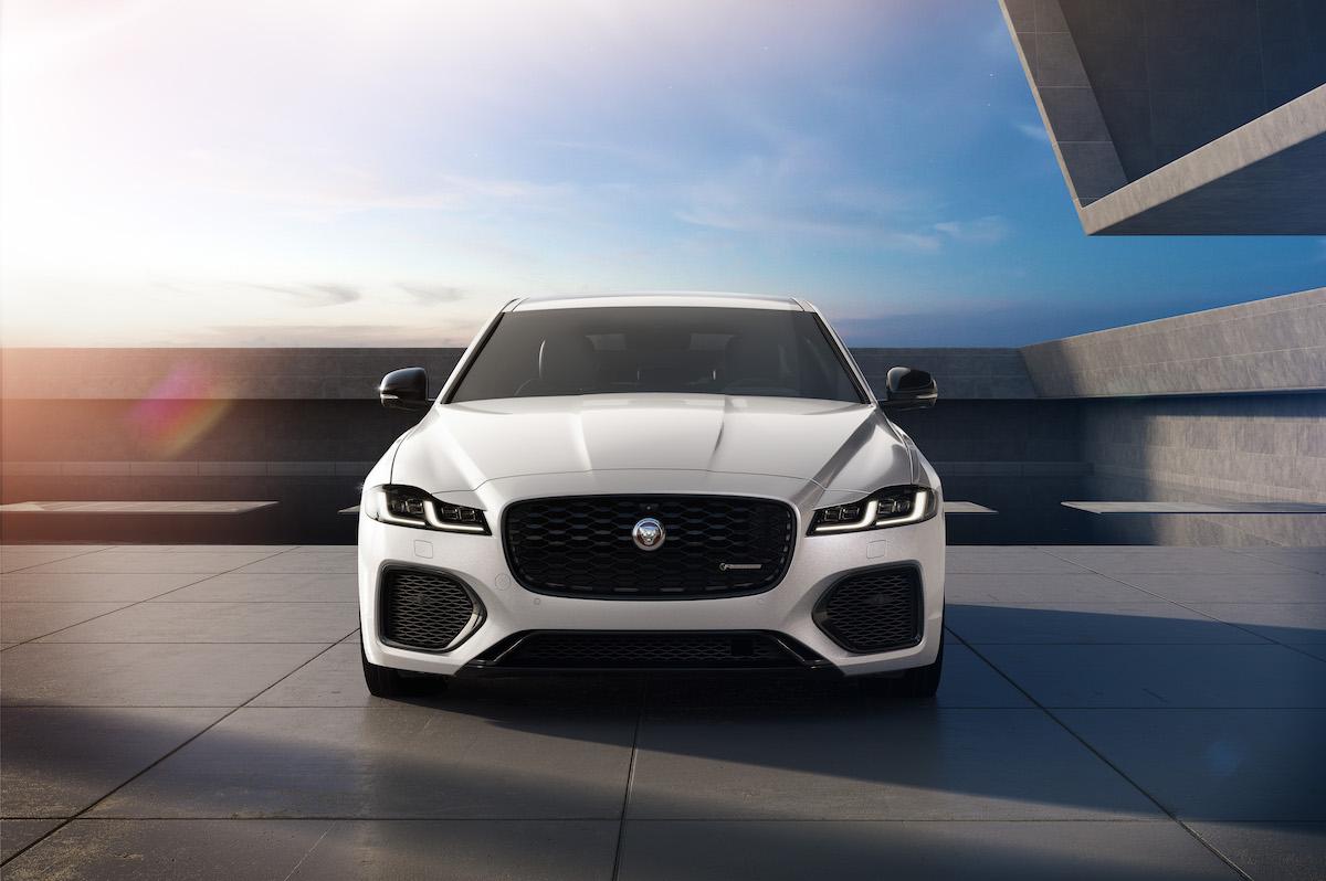 Jaguar XE XF R-Dynamic Black 2021