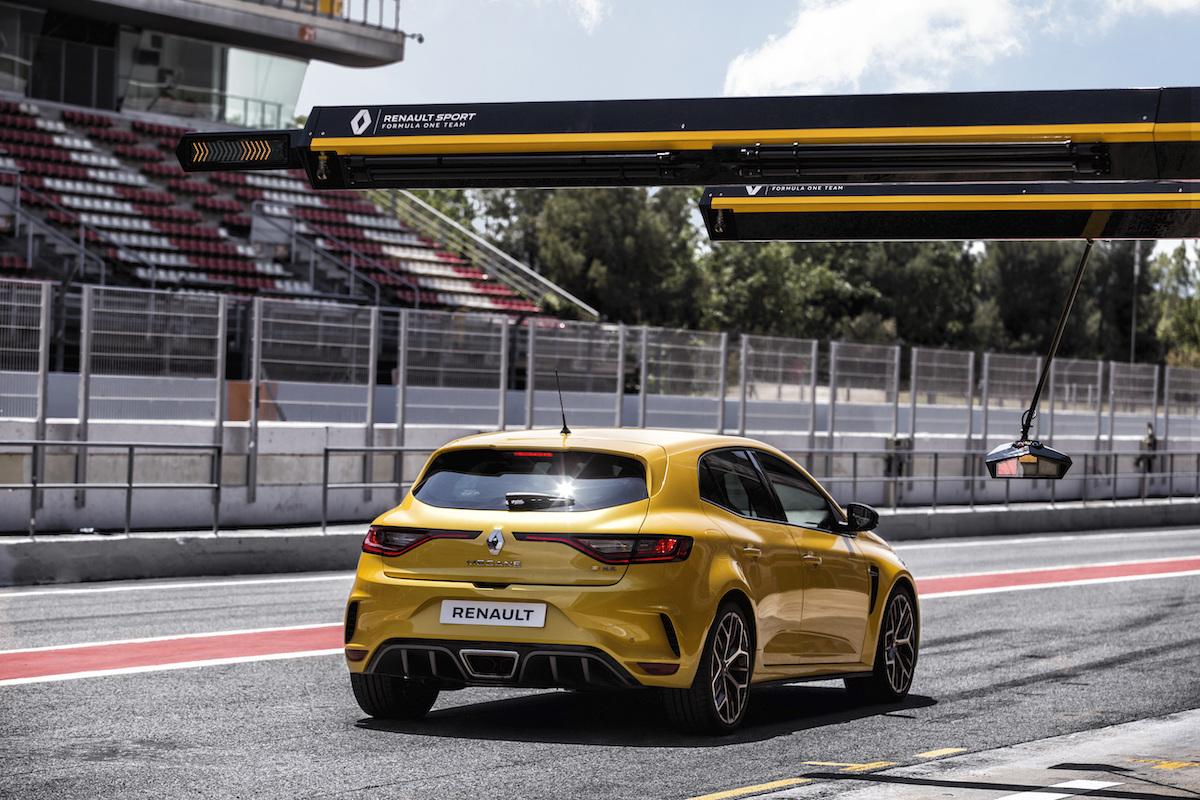 Renault Megane RS Trophy Liquid Yellow