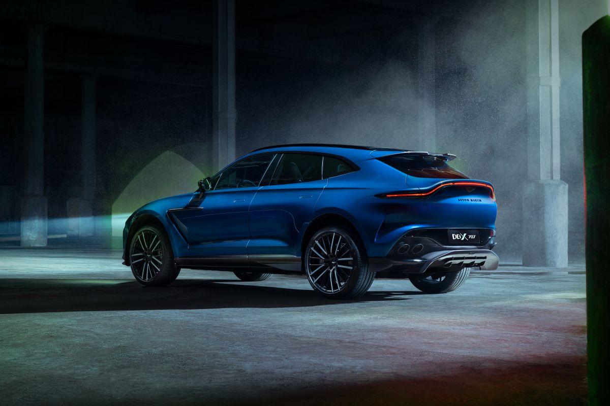 Aston Martin DBX 707 2022