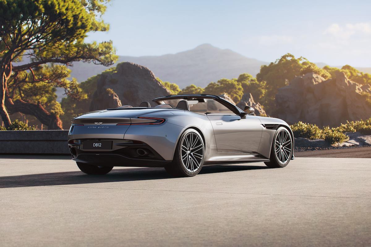 Aston Martin DB12 Volante (2023)