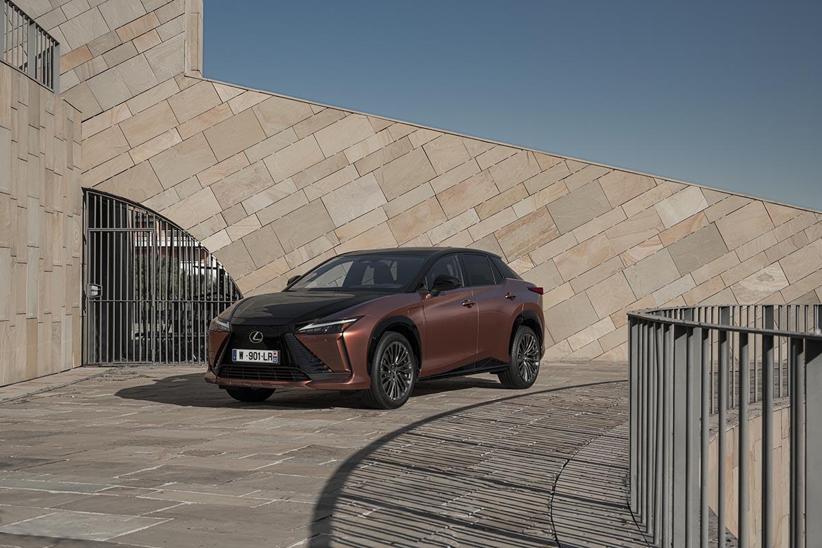 Premier essai : Lexus RZ 450e (2023)