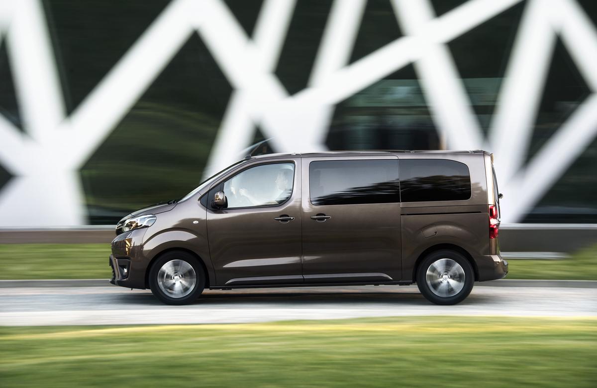 Toyota ProAce Verso MPV diesel review test belgie