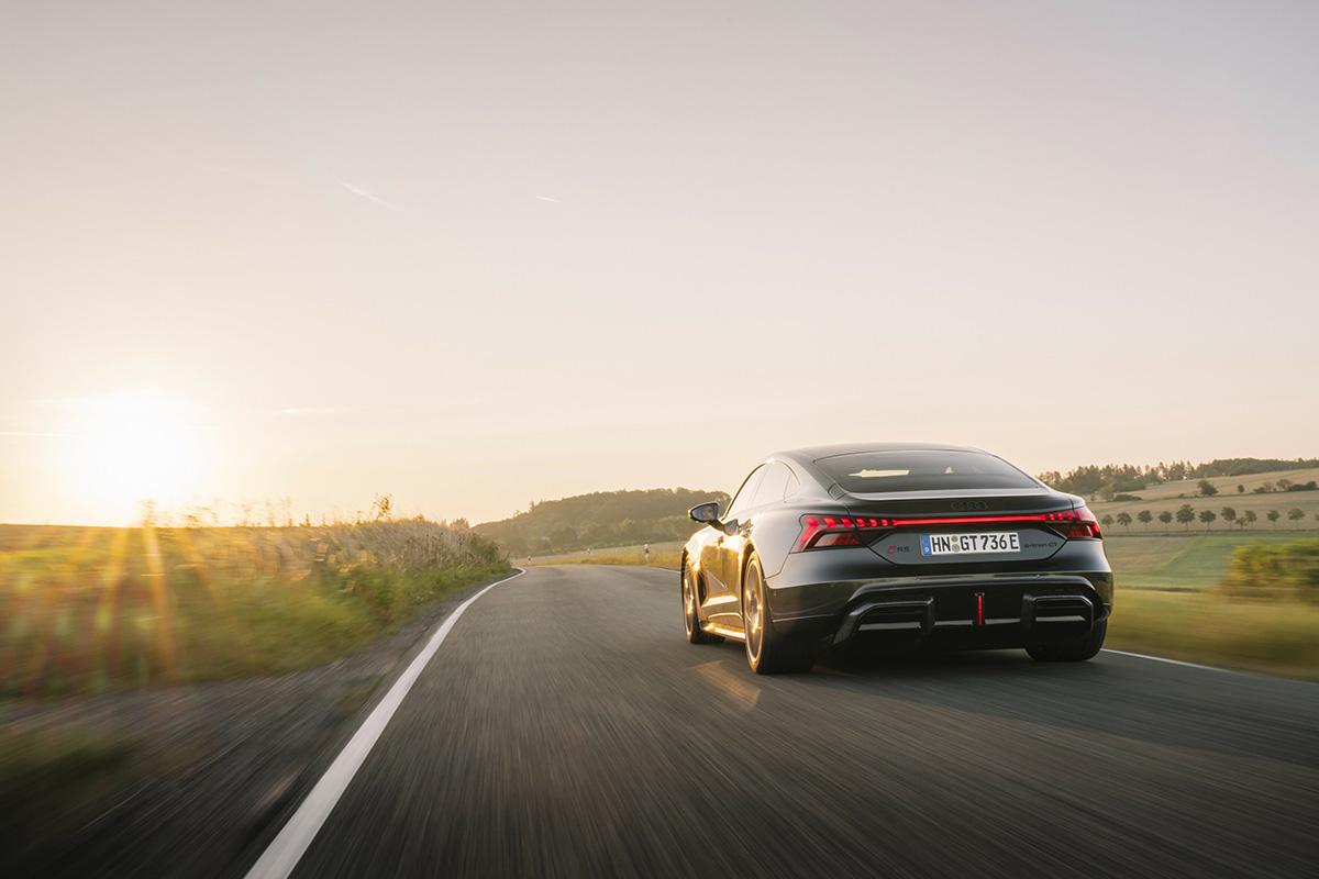 Audi RS e-tron GT Performance 2024