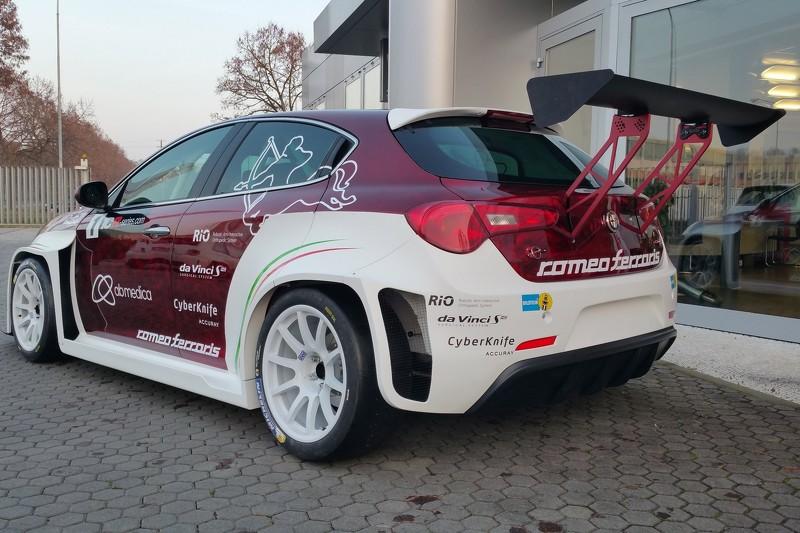 alfa-romeo-giulietta-tcr