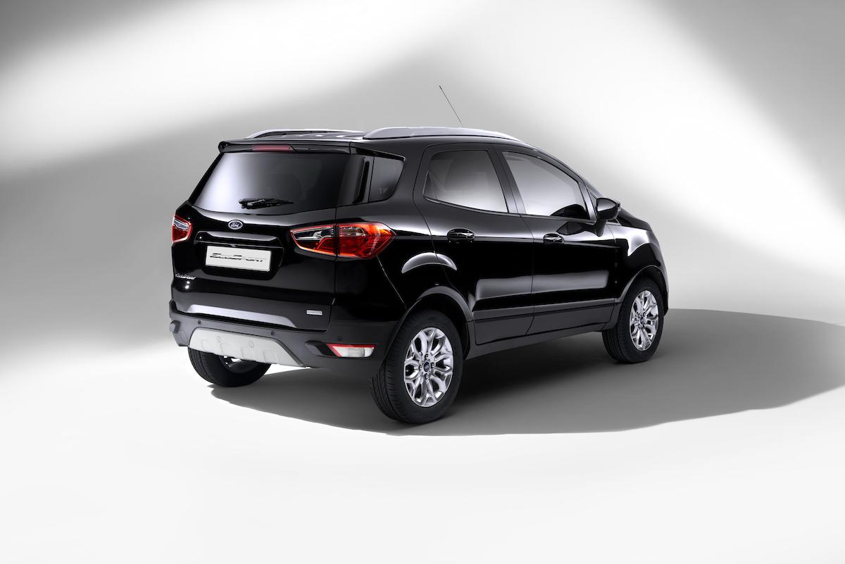 ford-ecosport-2015_01