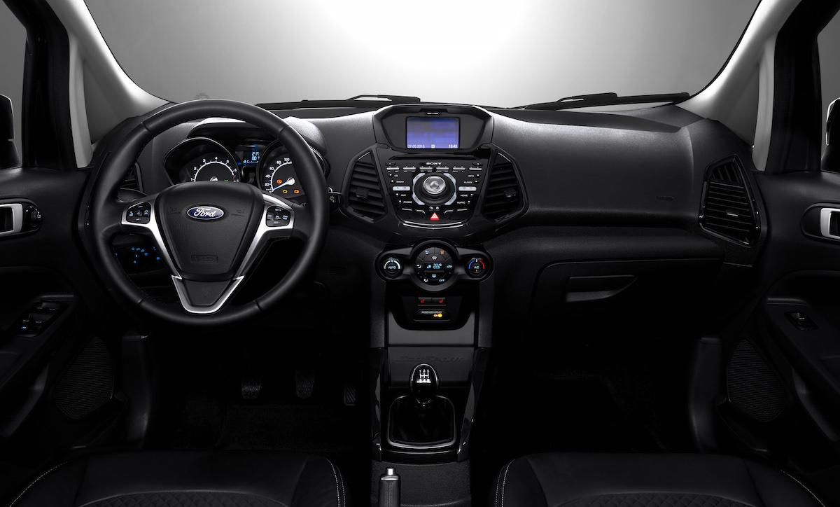 ford-ecosport-2015_01