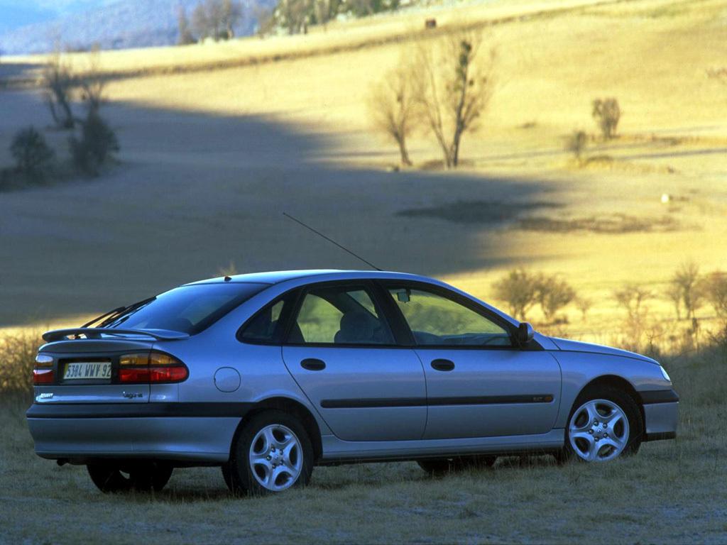 renault_laguna_hatchback