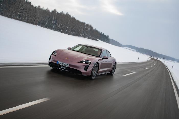 Porsche Taycan RWD test 2021