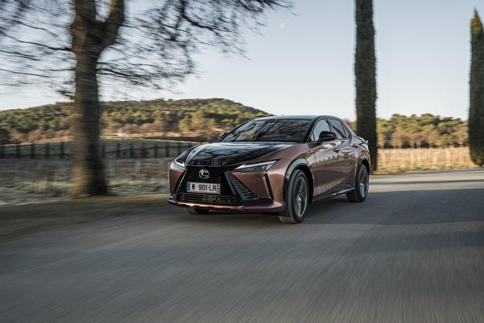 Premier essai : Lexus RZ 450e (2023)