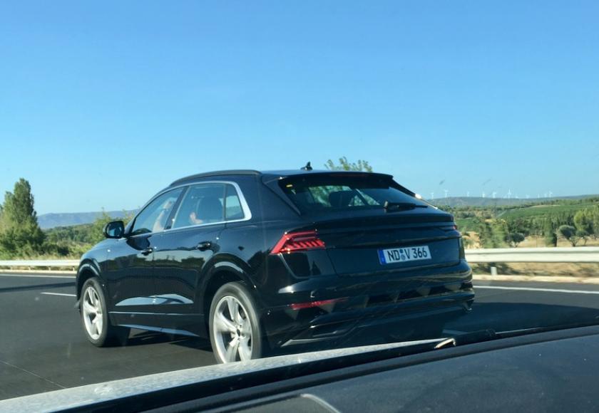 audi-q8-spypic