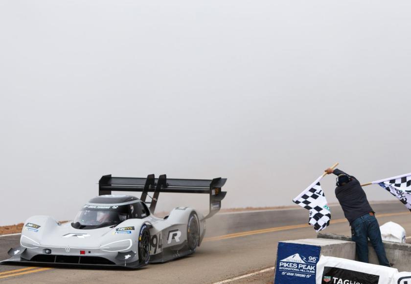 volkswagen_id_r