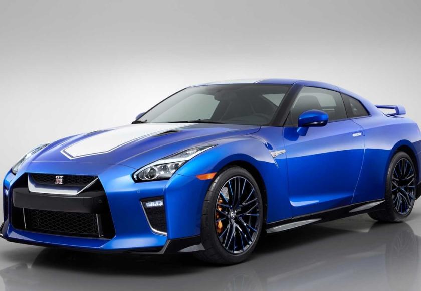 nissan gt-r 2019