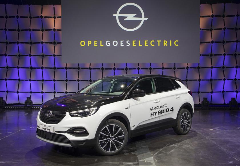 2019-opel-goes-electric-grandland-x-hybrid4-507081