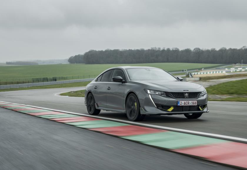 Peugeot 508 PSE rijtest 2021