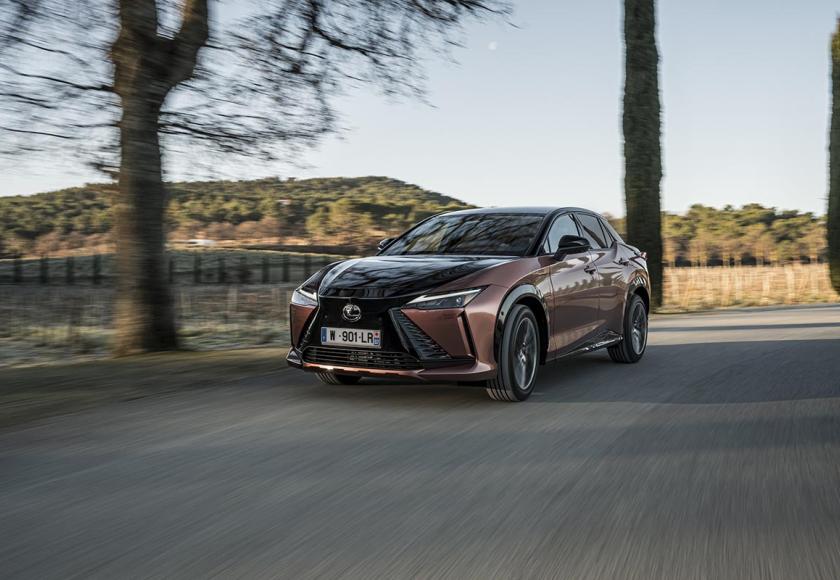 Premier essai : Lexus RZ 450e (2023)